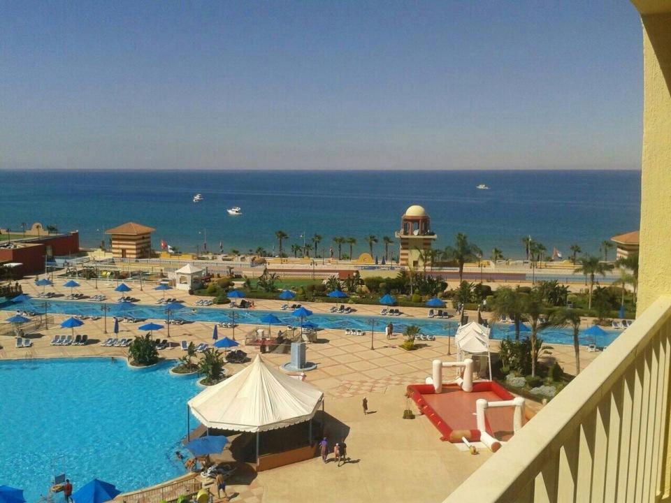 Two-Bedroom Apartment At Porto Sokhna Pyramids - Families Only Айн Сохна Стая снимка